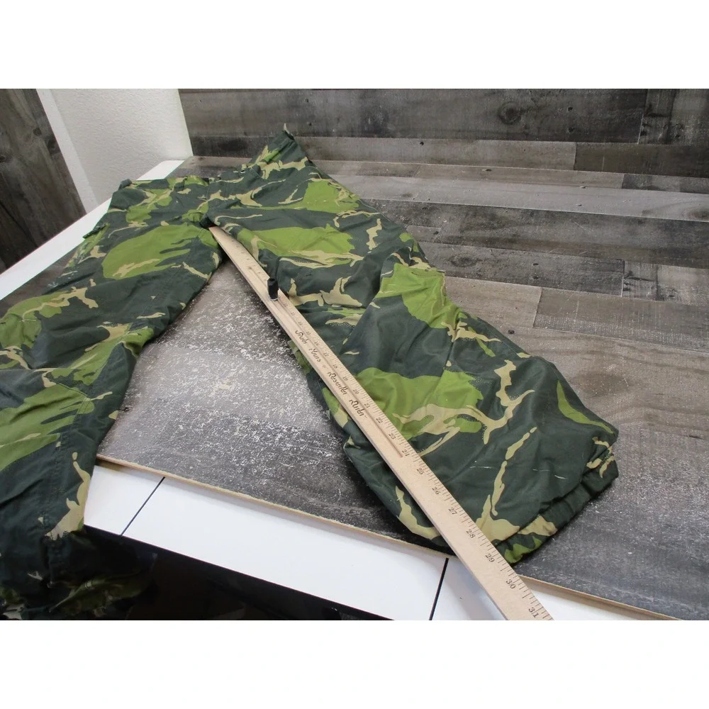 Burton Barnstorm Pants Boys XL Green Camouflage Snowboard Ski DRYRIDE Youth